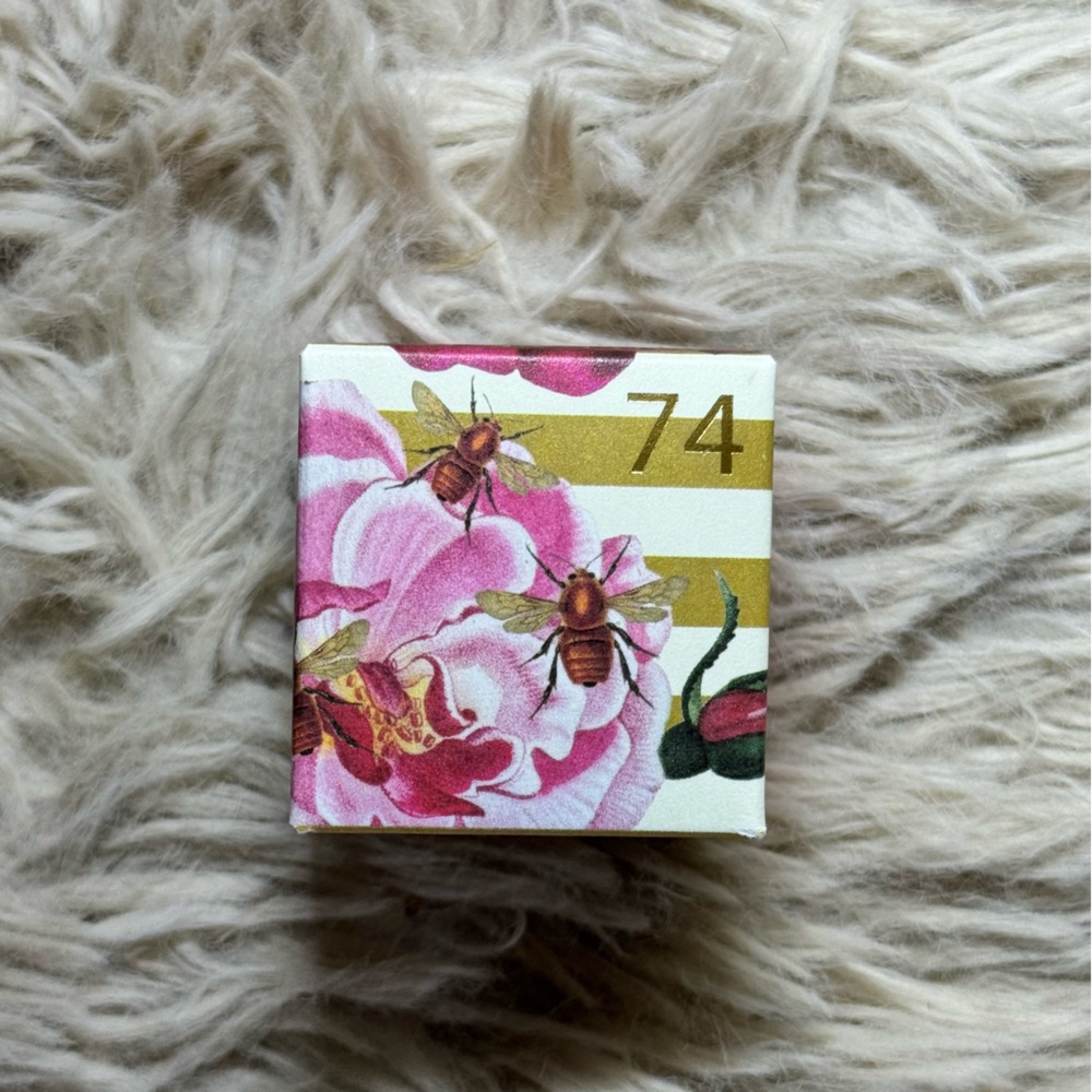 Tokyo milk lip balm & bar soap set. NEW honey apricot lip balm & no. 20 bar soap - Picture 5 of 7